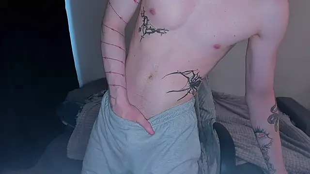 Snapshot of Alex_silents chatting on October 13, 2025, 10:28 am Alex silents online show from October 13, 2025, 10:28 am