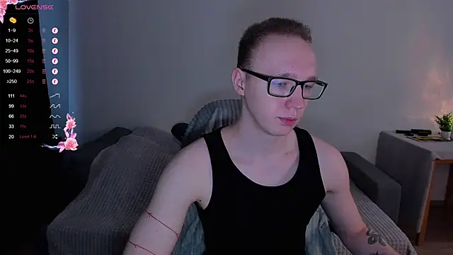 Snapshot of Alex_silents chatting on November 7, 2025, 11:15 am Alex silents online show from November 7, 2025, 11:15 am