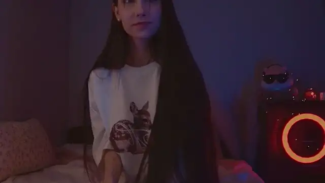 lezyliza online show from February 15, 2026, 3:44 pm