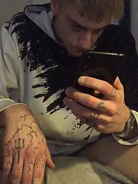 Simboxxx040 online show from January 13, 2025, 10:58 am