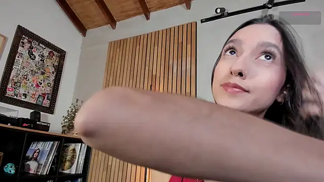 honeyhot69   online show from December 2, 2025, 11:45 am