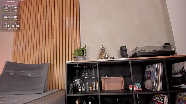 honeyhot69   online show from March 9, 2026, 12:09 pm