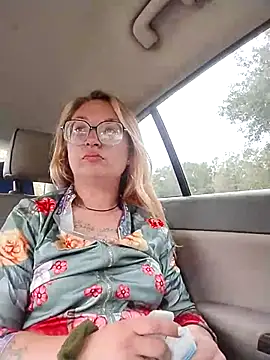 xWhoreAbleX Pika online show from October 25, 2025, 6:19 pm