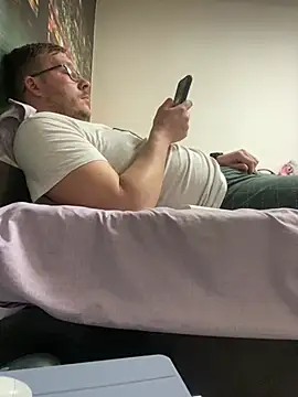 ionut9879 online show from March 10, 2026, 2:32 pm