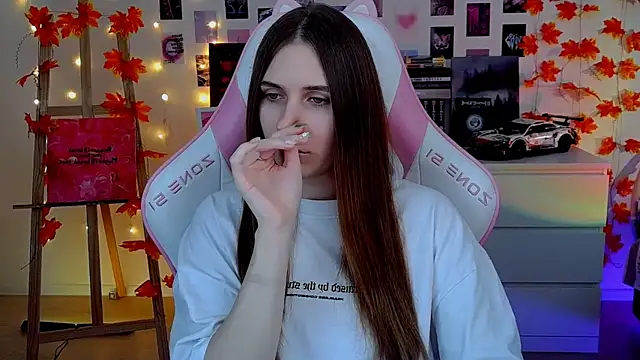 AliceCharmy online show from November 21, 2025, 8:13 am