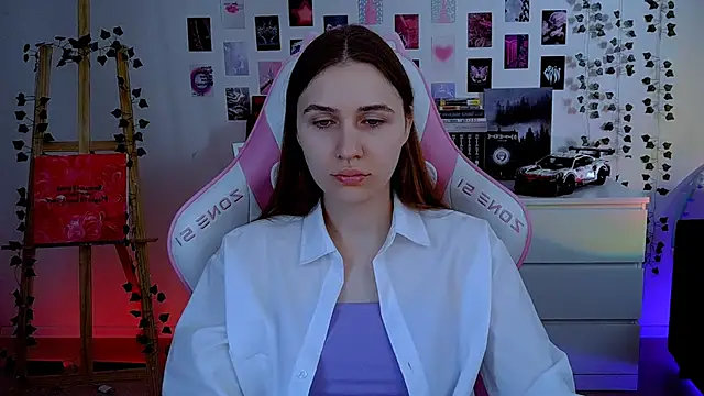 AliceCharmy online show from October 12, 2025, 6:26 am