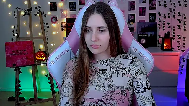 AliceCharmy online show from October 24, 2025, 5:50 am