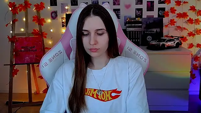 AliceCharmy online show from November 20, 2025, 6:47 am