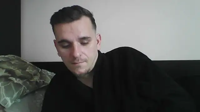 Huge cock22cm online show from February 27, 2025, 10:22 am