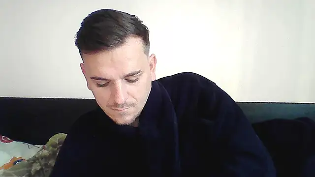 Huge cock22cm online show from October 17, 2025, 5:22 am