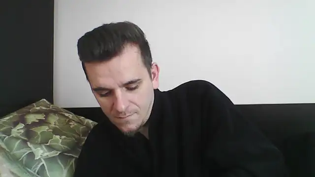 Huge cock22cm online show from February 25, 2025, 8:58 am