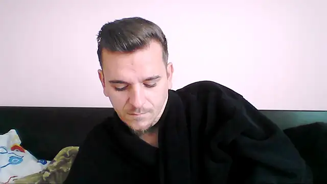 Huge cock22cm online show from October 5, 2025, 8:27 am