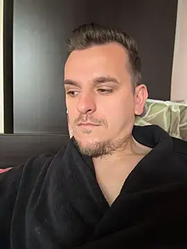Snapshot of Huge_cock22cm chatting on June 12, 2026, 8:01 am Huge cock22cm online show from June 12, 2026, 8:01 am