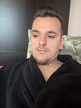 Snapshot of Huge_cock22cm chatting on June 14, 2026, 6:14 am Huge cock22cm online show from June 14, 2026, 6:14 am
