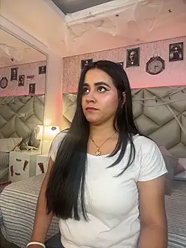 Brenda Garcia online show from October 10, 2025, 8:53 pm