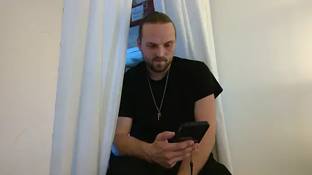 Snapshot of VitaminDrewFl chatting on March 22, 2026, 4:05 am VitaminDrewFl online show from March 22, 2026, 4:05 am