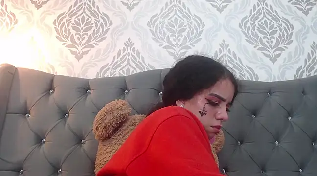 EmmaCowperr online show from March 14, 2025, 2:52 pm