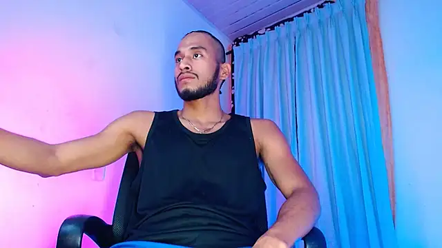 Snapshot of DanteSantoro chatting on February 15, 2026, 11:58 pm DanteSantoro online show from February 15, 2026, 11:58 pm