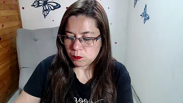 lilisa777 online show from February 10, 2026, 9:58 pm