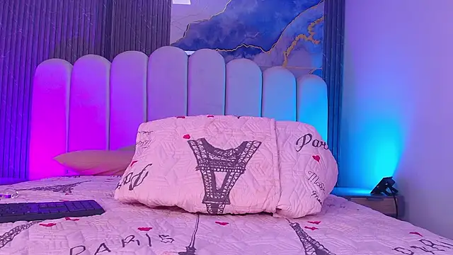 hot dione online show from March 24, 2026, 7:14 pm