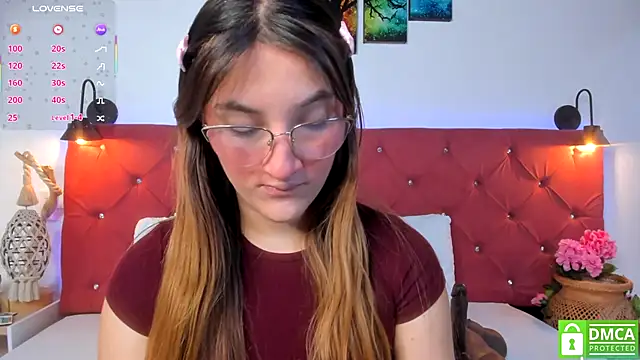 Ruth harvey  online show from November 12, 2025, 1:37 pm