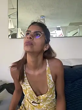 Snapshot of karlina_charlotte1 chatting on July 15, 2026, 1:51 pm karlina charlotte1 online show from July 15, 2026, 1:51 pm