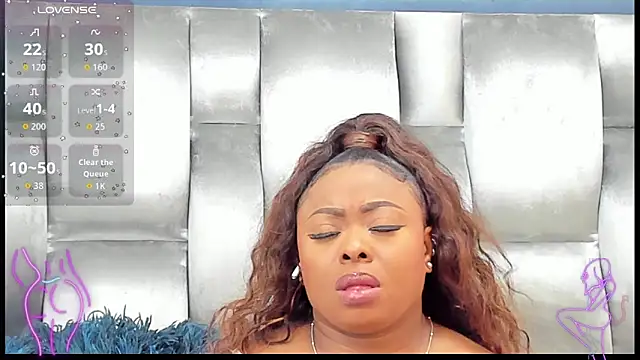 CamilaBenitez online show from September 14, 2025, 1:06 am