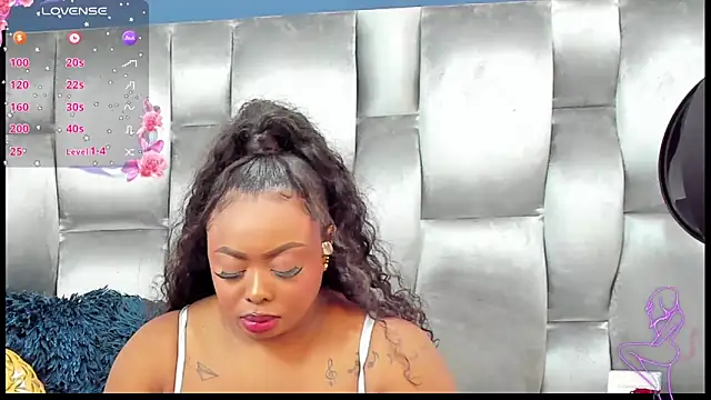 CamilaBenitez online show from March 14, 2026, 11:00 pm