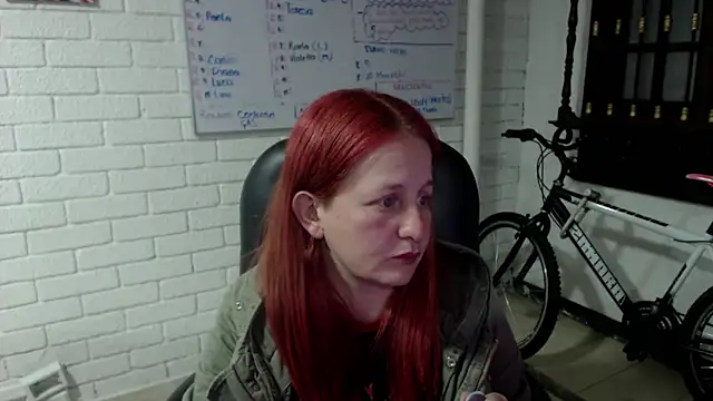 Snapshot of ViioletaMora chatting on March 4, 2025, 11:11 pm ViioletaMora online show from March 4, 2025, 11:11 pm