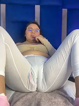 Snapshot of alice_love052 chatting on February 26, 2026, 4:01 am alice love052 online show from February 26, 2026, 4:01 am