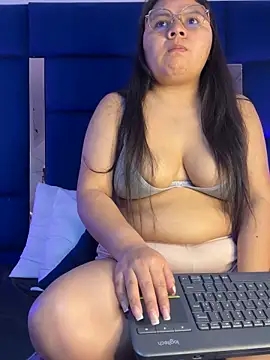 Snapshot of alice_love052 chatting on February 15, 2026, 2:34 am alice love052 online show from February 15, 2026, 2:34 am