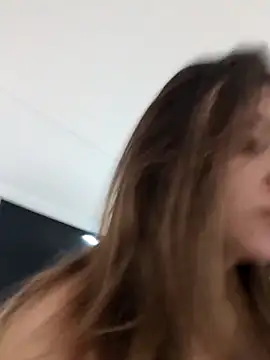 maliciaworld online show from September 14, 2025, 6:08 pm