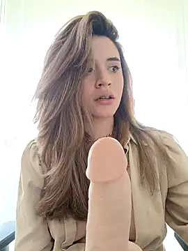 maliciaworld online show from March 15, 2025, 7:48 pm