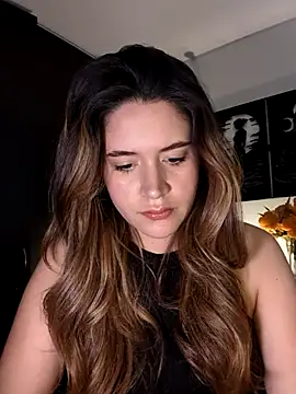 maliciaworld online show from October 18, 2025, 9:06 pm