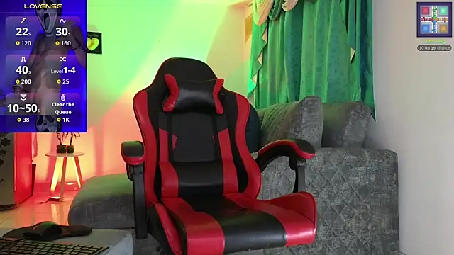 Snapshot of Elian_Cooper chatting on October 4, 2025, 9:22 am Elian Cooper online show from October 4, 2025, 9:22 am