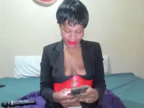 AfricanSquirtingQueen online show from December 21, 2025, 11:16 pm