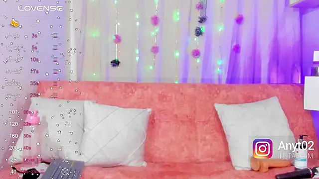 Snapshot of Tiana_1 chatting on May 3, 2026, 5:34 am Tiana 1 online show from May 3, 2026, 5:34 am