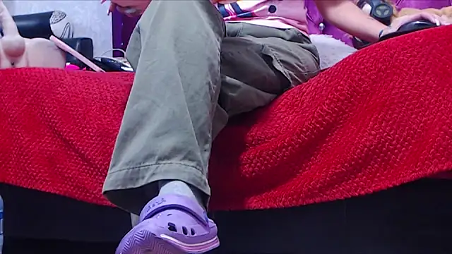 AyshaScott online show from December 19, 2025, 12:40 pm