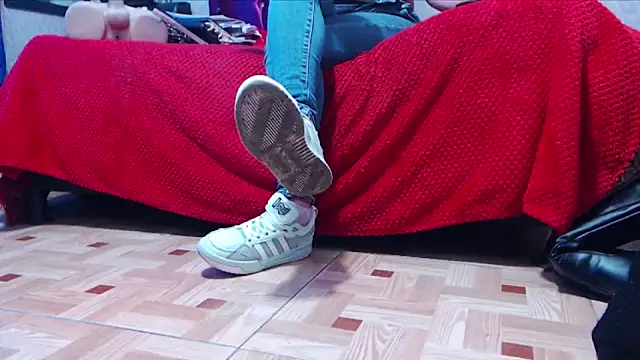 AyshaScott online show from March 7, 2026, 8:25 pm