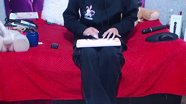 AyshaScott online show from November 2, 2025, 12:32 pm