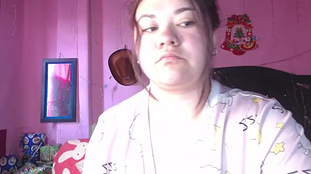 Snapshot of NikkiRous_ chatting on December 17, 2025, 3:39 pm NikkiRous online show from December 17, 2025, 3:39 pm