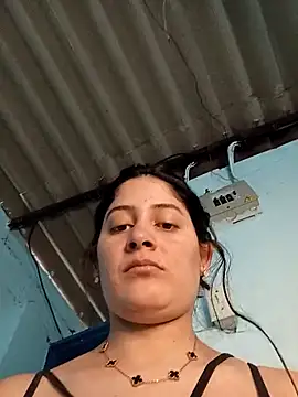 Lara Asher online show from October 17, 2025, 6:10 pm