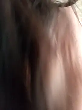 Lara Asher online show from October 15, 2025, 3:09 pm