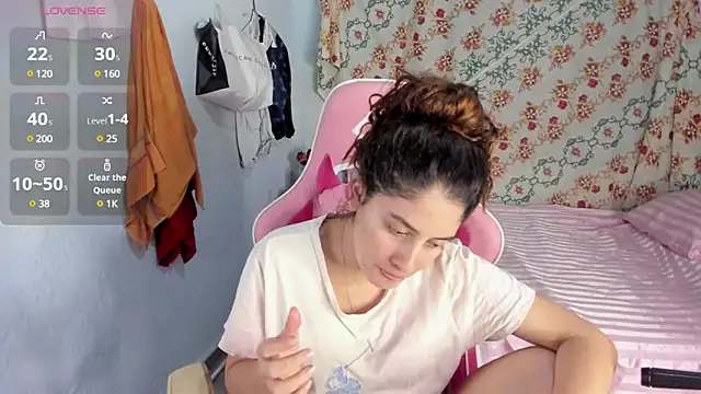 Lara Asher online show from February 26, 2025, 1:46 am