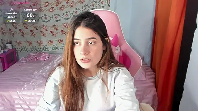 Lara Asher online show from March 12, 2025, 11:54 pm