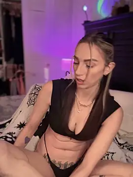 BrattyBae xo online show from November 19, 2025, 8:42 pm