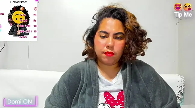 isobeladams20 online show from December 14, 2024, 11:23 pm