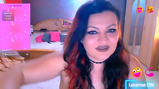 Ariellefoxy online show from February 8, 2026, 7:44 pm