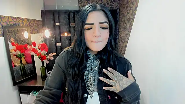 Snapshot of Anhell7_x chatting on October 8, 2025, 7:47 pm Anhell7 x online show from October 8, 2025, 7:47 pm