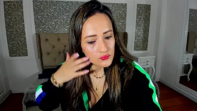 KimWessel  online show from March 19, 2025, 8:22 pm